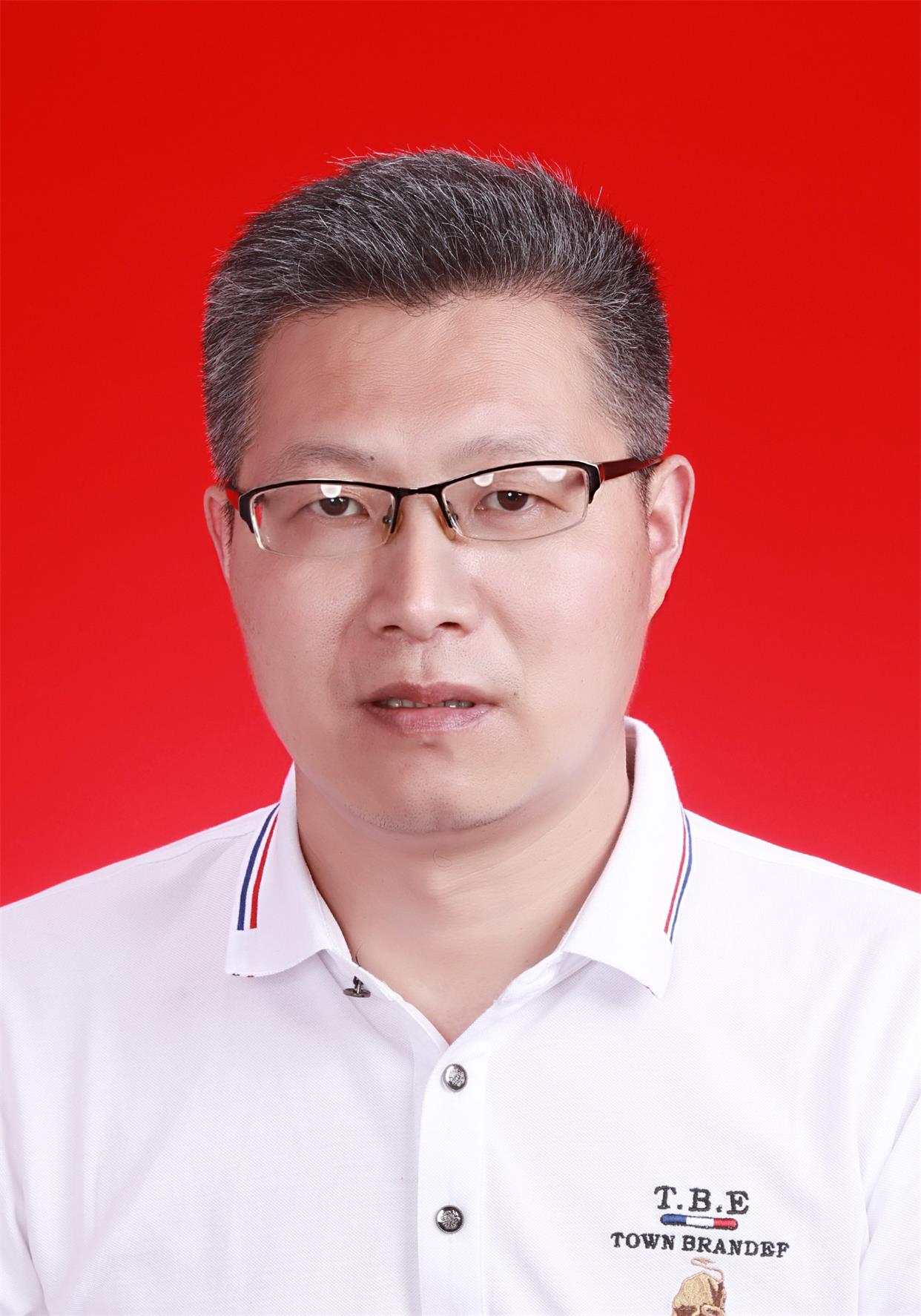 > 政府信息公开 > 休宁县流口镇人民政府  政府领导 个人简历: 余卫国