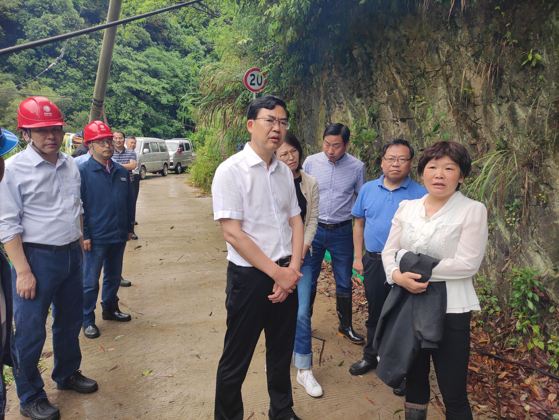 卢邦生赴蓝田镇督查应急抢险和防汛工作