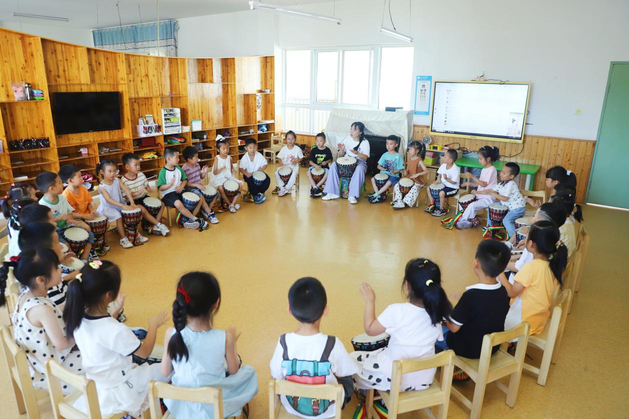 休宁县：暑期托管巧解“带娃”难题
