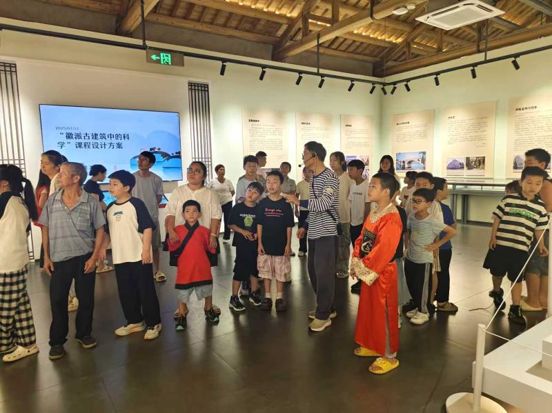 休宁：共建共享 让公共文化服务更加适“童”化